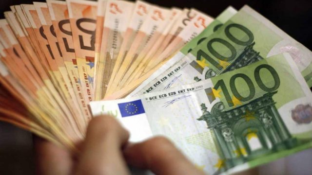 ΕΦΚΑ-ΔΥΠΑ: Πληρωμές σε 100.140 δικαιούχους ως την Παρασκευή – Ποιοι πάνε ταμείο