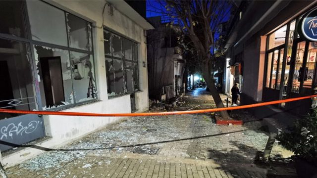 Ισχυρή έκρηξη στο Σύνδεσμο Φιλάθλων του Παναθηναϊκού στο Μαρούσι: Βίντεο-ντοκουμέντο! Πετάχτηκαν από τα κρεβάτια τους οι κάτοικοι – Ζημιές σε καταστήματα και σπίτια