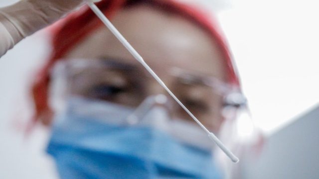 Επίσημη έκθεση ΕΟΔΥ: «Μαύρη» εβδομάδα με 168 νεκρούς από κορωνοϊό και 2 από γρίπη