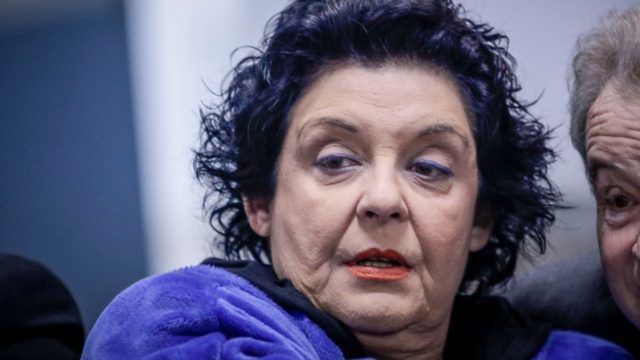 Μας «κούφανε» η Λιάνα Κανέλλη: «Το αγγούρι δε λυγίζει – Είναι σκληρό και μπαίνει ολόκληρο!»