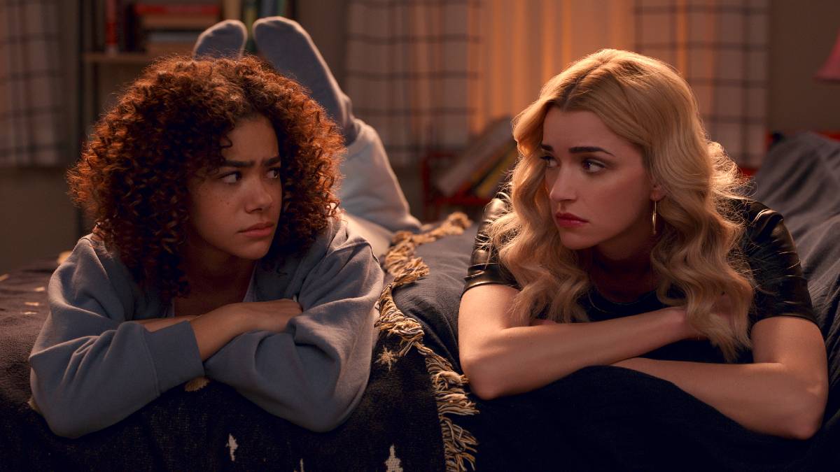 «Ginny and Georgia»: Η σειρά του Netflix, που μπήκε στα Top 10 σε 84 χώρες