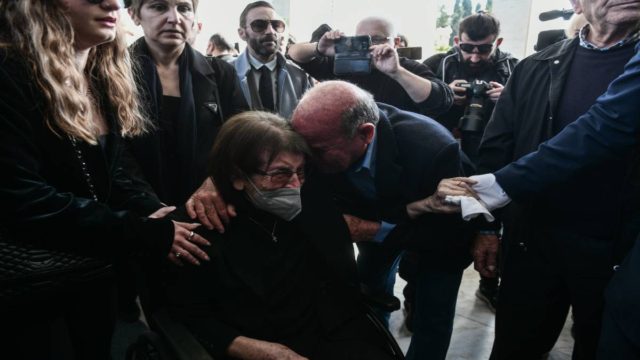 Νίκος Ξανθόπουλος: «Αθάνατος» φώναξαν στην πολιτική κηδεία του στο Α΄ Νεκροταφείο (Video)