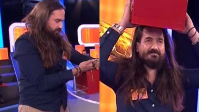 Βούρκωσαν άπαντες στο Deal: Σάρωσε ο Κρητικός που θέλει να αναστηλώσει μικρή εκκλησία στο Άγιο Όρος (video)