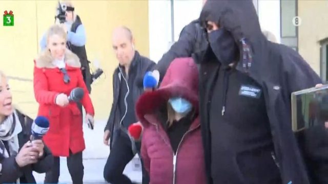 Νεκρό βρέφος στον Αλιάκμονα: «Δεν σκότωσα το παιδί μου» λέει η μητέρα – Οι κατηγορίες που τη βαραίνουν και η προθεσμία που έλαβε (video)