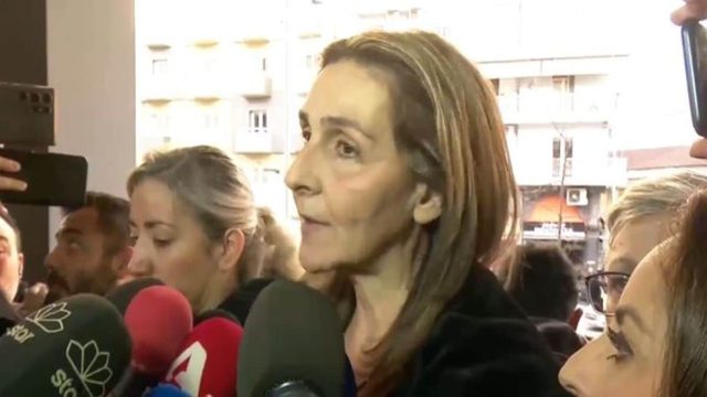 Ξέσπασε στη δίκη η μητέρα του Άλκη Καμπανού: «Τα ισόβια να είναι ισόβια για όλη τους τη ζωή»
