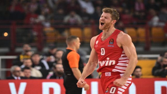 Euroleague: Ονειρικό φινάλε α’ γύρου για τον Ολυμπιακό – Πάτησαν Αρμάνι και κορυφή οι «ερυθρόλευκοι» (photos)