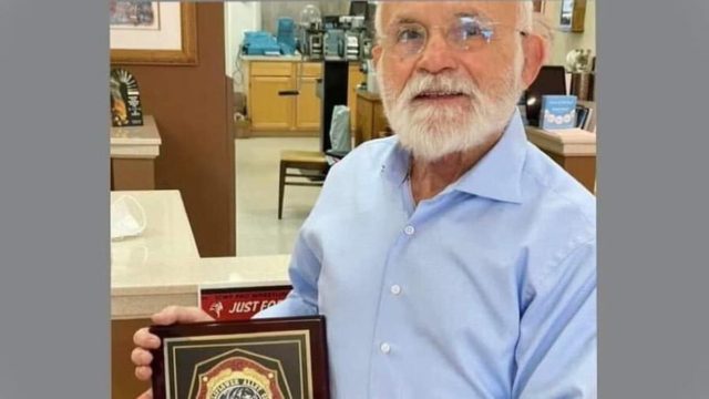 Πέθανε ο θρυλικός «Ιπτάμενος Έλληνας», Μάικ Πάππας