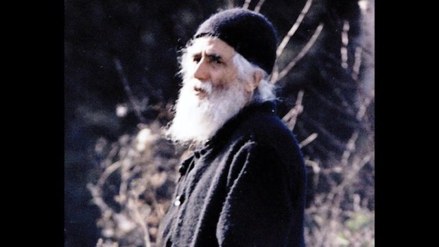 «Θανατηφόρα» προφητεία από τον Άγιο Παΐσιο: «Αυτή η γειτονική χώρα της Ελλάδας θα διαλυθεί»