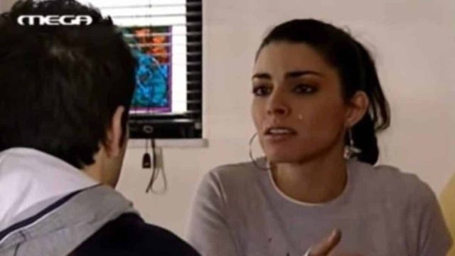 Θυμάστε τη Ραλλού από το «Ευτυχισμένοι Μαζί»; Θα τρελαθείτε με το πώς είναι σήμερα η καθηγήτρια που ερωτεύτηκε ο Μάρκος