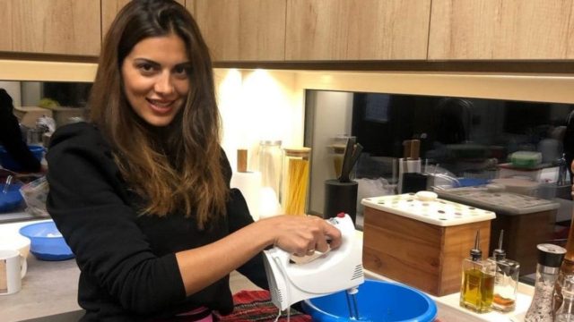Μέσα στη φτώχεια η Σταματίνα Τσιμτσιλή: «Έμενα σε 60 τετραγωνικά, ξεκίνησα από…»