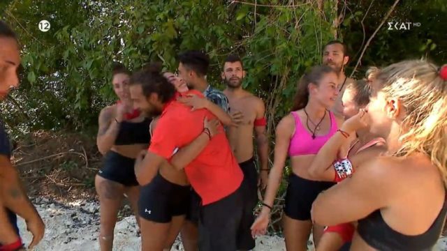 Survivor All Star: Tρυφερά τετ α τετ Πρίαμου & Σταυρούλας! Η νίκη στο έπαθλο φαγητού αποκάλυψε τα συναισθήματά τους (Video)