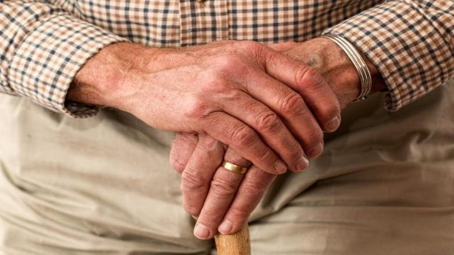 Συντάξεις: «Κλείδωσαν» αυξήσεις έως 200 ευρώ στα ΑΤΜ – Οι δικαιούχοι