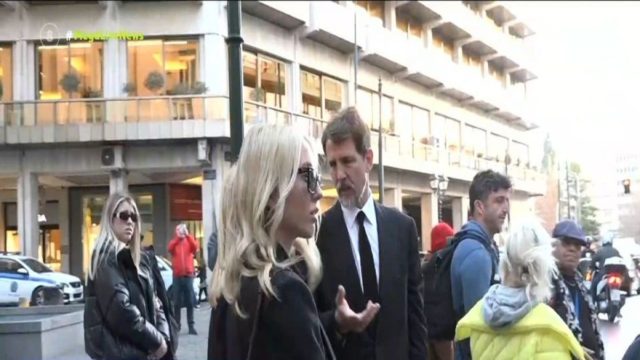 Τέως Βασιλιάς Κωνσταντίνος: Βόλτα στο κέντρο της Αθήνας για την οικογένειά του – Η επιθυμία της για το αυριανό μνημόσυνο (Video)