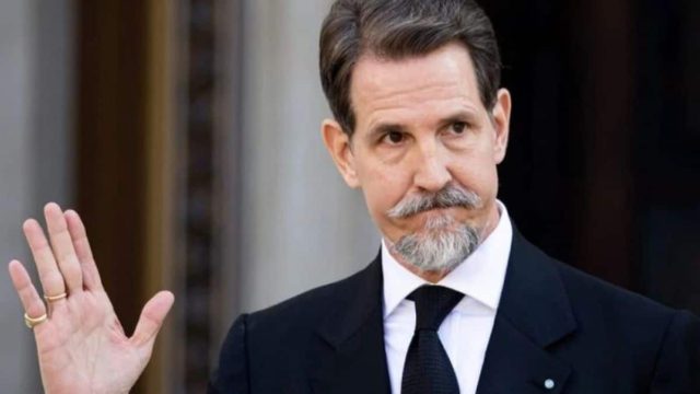 «Ο Παύλος ιδρύει βασιλικό κόμμα» – Άνω κάτω η Ελλάδα πριν τις εκλογές