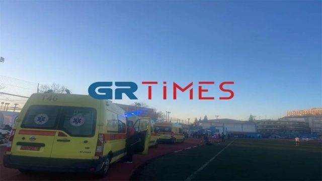 Θεσσαλονίκη: 18χρονος υπέστη ανακοπή καρδιάς ενώ έπαιζε ποδόσφαιρο με φίλους – Αγωνιώδεις οι προσπάθειες των γιατρών