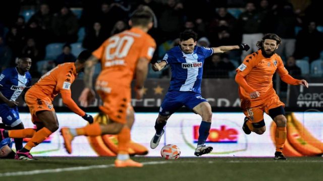 Super League / ΠΑΣ Γιάννινα – Ιωνικός: Οι Ηπειρώτες τα έχασαν, οι Νικαιώτες στάθηκαν όρθιοι στους Ζωσιμάδες