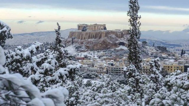 Βάζουν “φρένο” στις εικασίες τα Μερομήνια: Έρχεται παταγώδης ανατροπή του καιρού την Καθαρά Δευτέρα