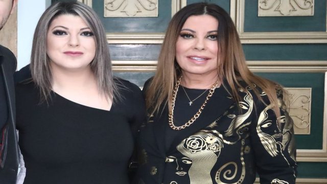 Γιαγιά η Άντζελα Δημητρίου – Η φωτογραφία που επιβεβαίωσε την ευχάριστη είδηση