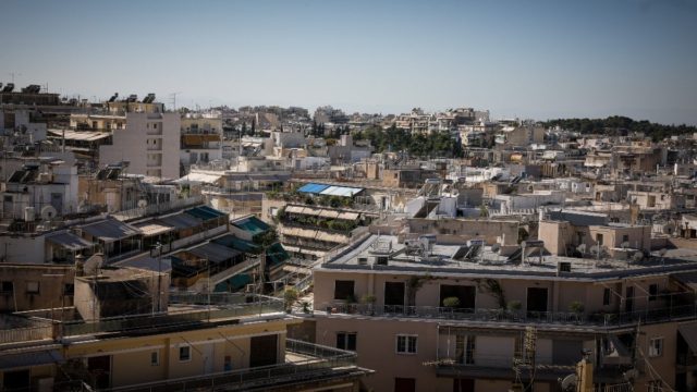 Στα ύψη το κόστος στέγασης στην Ελλάδα: Δραματικά τα στοιχεία της Eurostat – Οι αυξήσεις στα ενοίκια