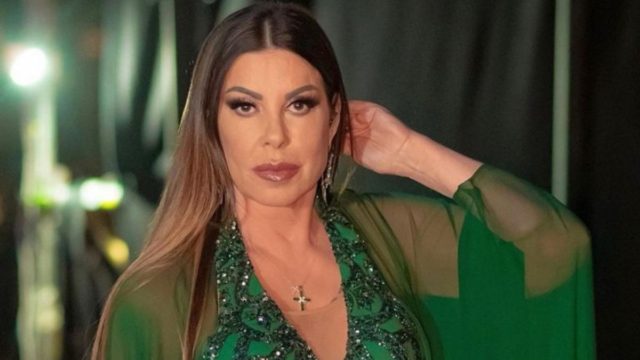 Κόλαφος η Άντζελα Δημητρίου: «Με έκαναν ξεφτίλα! Μου πετούσαν μπουκάλια στο πρόσωπο…»