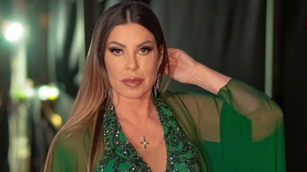 Κόλαφος η Άντζελα Δημητρίου: «Με έκαναν ξεφτίλα! Μου πετούσαν μπουκάλια στο πρόσωπο…»
