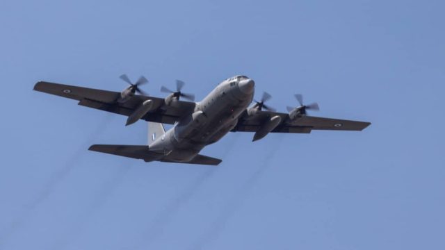«Θρίλερ» στον αέρα: Βλάβη για το C-130 που μετέφερε την 2η ΕΜΑΚ στην Τουρκία για βοήθεια – Επιστρέφει στην Ελευσίνα