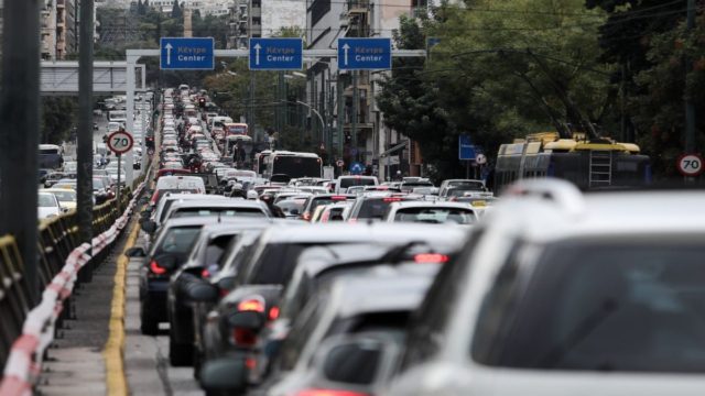 Οικονομική «βόμβα» με τα τέλη κυκλοφορίας 2023 – Χαμογελούν χιλιάδες οδηγοί