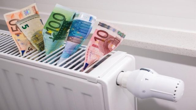 Αδειάζει η «κλεψύδρα» για το επίδομα θέρμανσης: Πήραν «φωτιά» οι αιτήσεις – Πότε πληρώνεται η 2η δόση