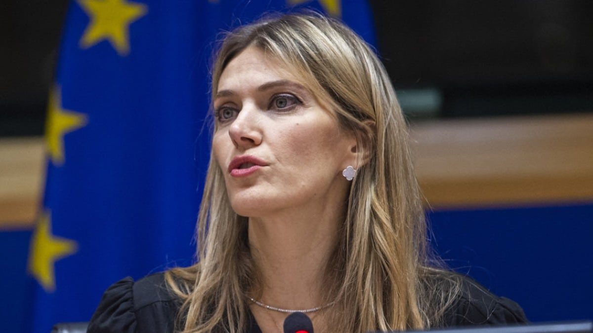 Η δικογραφία «καίει» την Εύα Καϊλή: Στο «φως» το ένταλμα σύλληψης για το QatarGate – «Λείπουν εκατομμύρια ευρώ» (Video)