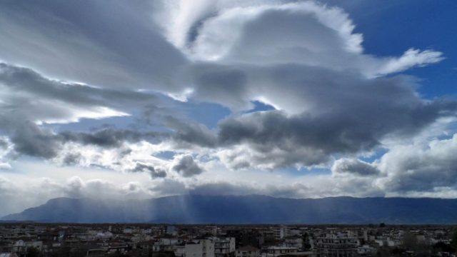 Καιρός σήμερα 15/2: Από την “Μπάρμπαρα” στις… “Αλκυονίδες” – Προειδοποιούν Μαρουσάκης, Αρνιακός, Αρναούτογλου, Καλλιάνος