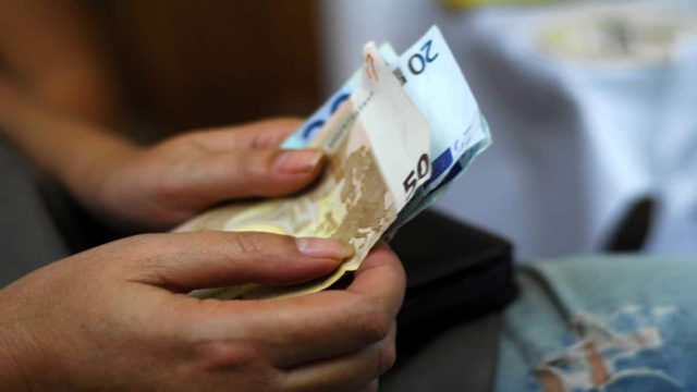 «Οικονομική ανακούφιση» για τους πολίτες – Επίδομα έως 1000 ευρώ σε λίγα βήματα
