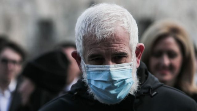 Μήνυση και αυτόφωρο για τον Πέτρο Φιλιππίδη – Τον έψαχνε η αστυνομία