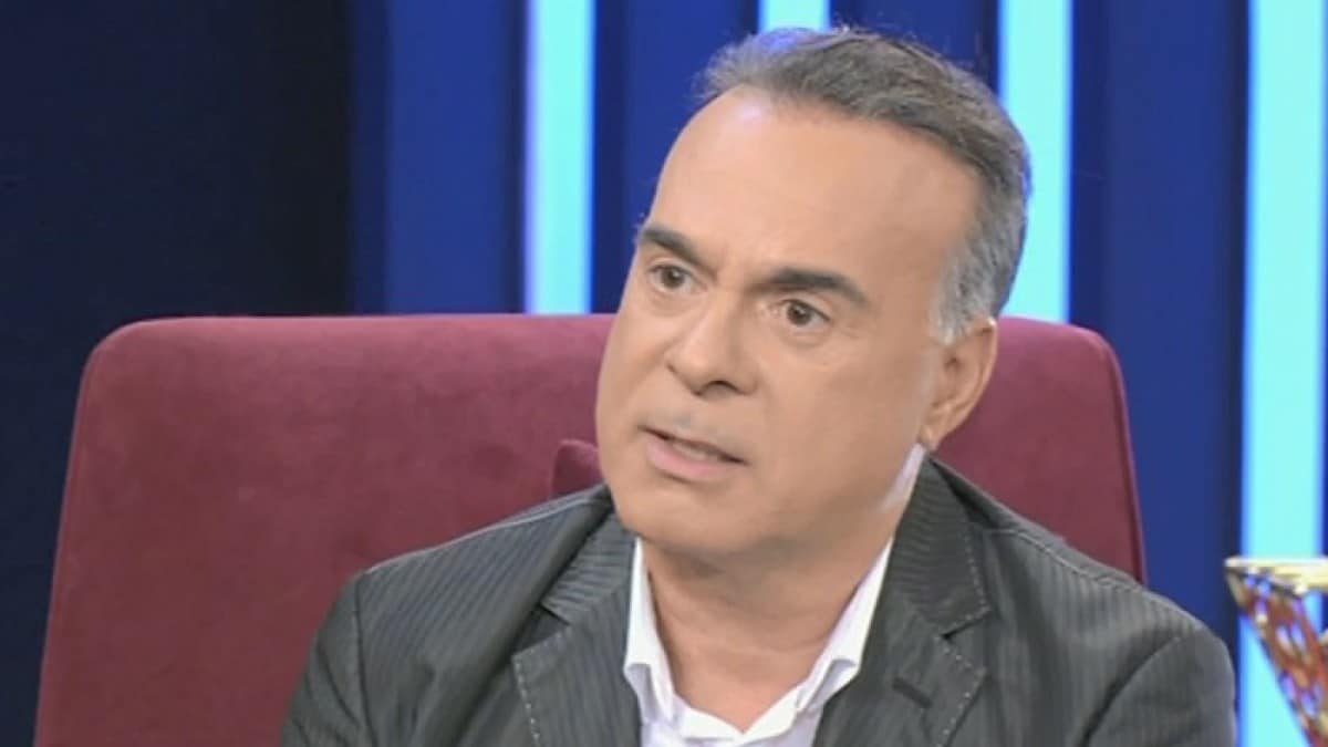 «Τσακίζει κόκαλα» ο Φώτης Σεργουλόπουλος: «Επειδή και εγώ έχω…» – Η συγκινητική εξομολόγηση του παρουσιαστή για τον καρκίνο (Video)