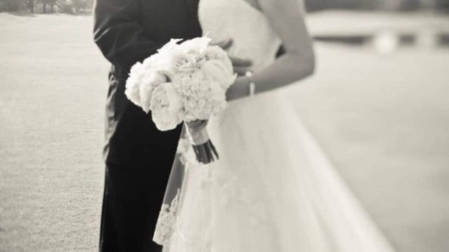 Γαμπρός και νύφη πήραν τη μητέρα της στο μήνα του μέλιτος – Αυτό που συνέβη θα σας ανατριχιάσει