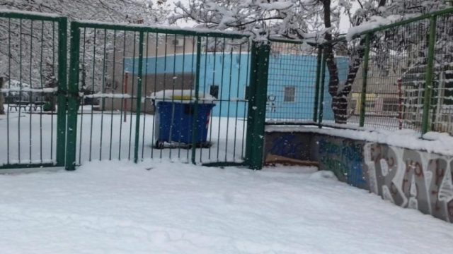 Κακοκαιρία «Μπάρμπαρα»: Πώς θα λειτουργήσουν σήμερα (8/2) σχολεία, Δημόσιο και καταστήματα