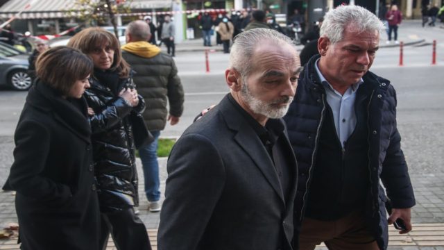 Δολοφονία Άλκη Καμπανού: «Μην με χτυπάτε άλλο» – Ανατριχιάζει ο πατέρας του 19χρονου (Video)
