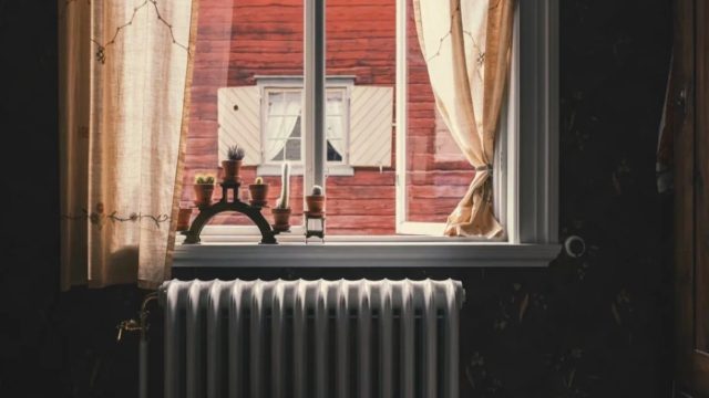 «Κρυμμένο» στο συρτάρι της κουζίνας: Tο κόλπο των 2 ευρώ για οικονομία στη θέρμανση!