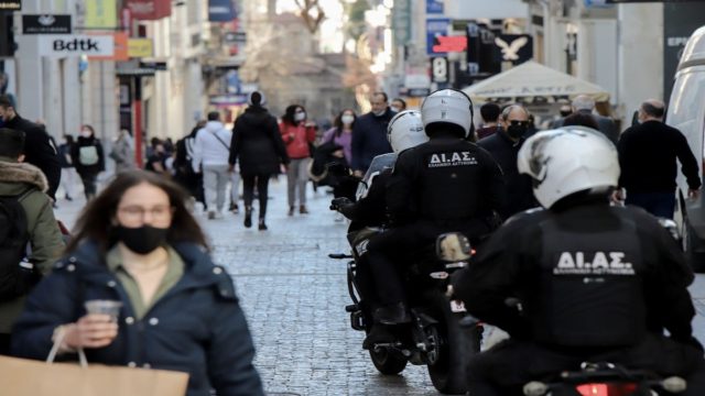 Κορωνοϊός: 106 θάνατοι και 127 διασωληνωμένοι σε μία εβδομάδα (30/1-5/2) – Πόσα κρούσματα γρίπης καταγράφηκαν