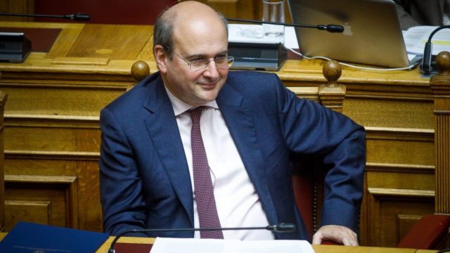 «Βόμβα» από τον Κωστή Χατζηδάκη: Έρχεται νέα σημαντική αύξηση του κατώτατου μισθού