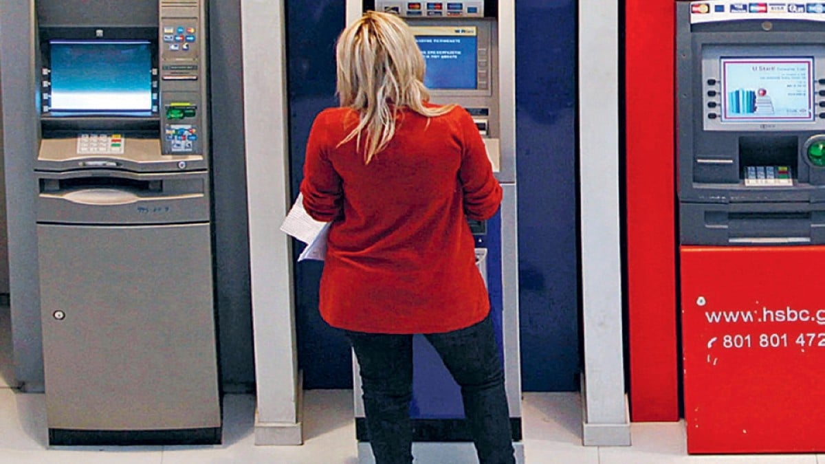 «Λουκέτο» στα ΑΤΜ της χώρας: Οριστική απόφαση για τις τράπεζες – Θα κατεβάζουμε χρήματα από…