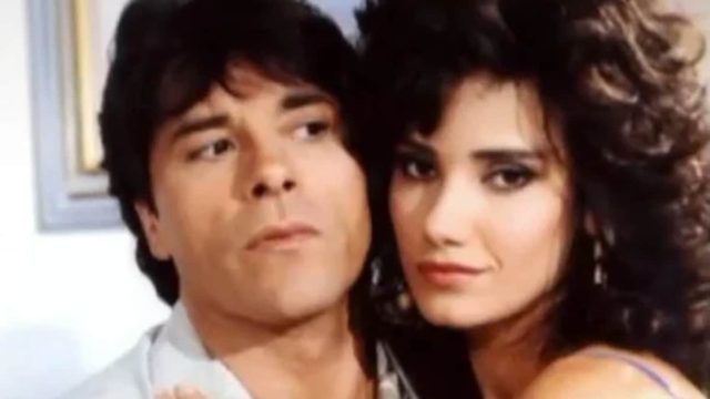 Θυμάστε τη Νανά Βενέτη: Πώς είναι και τι κάνει σήμερα η μελαχρινή σταρ της βιντεοκασέτας (photo)