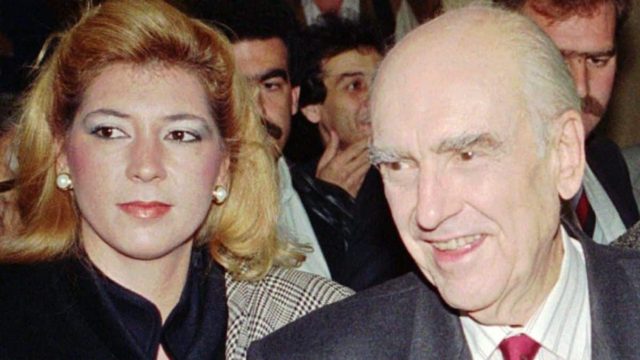 Έπη Σκιαδαρέση: Η άγνωστη ερωμένη του Ανδρέα Παπανδρέου πριν γνωρίσει τη Δήμητρα Λιάνη