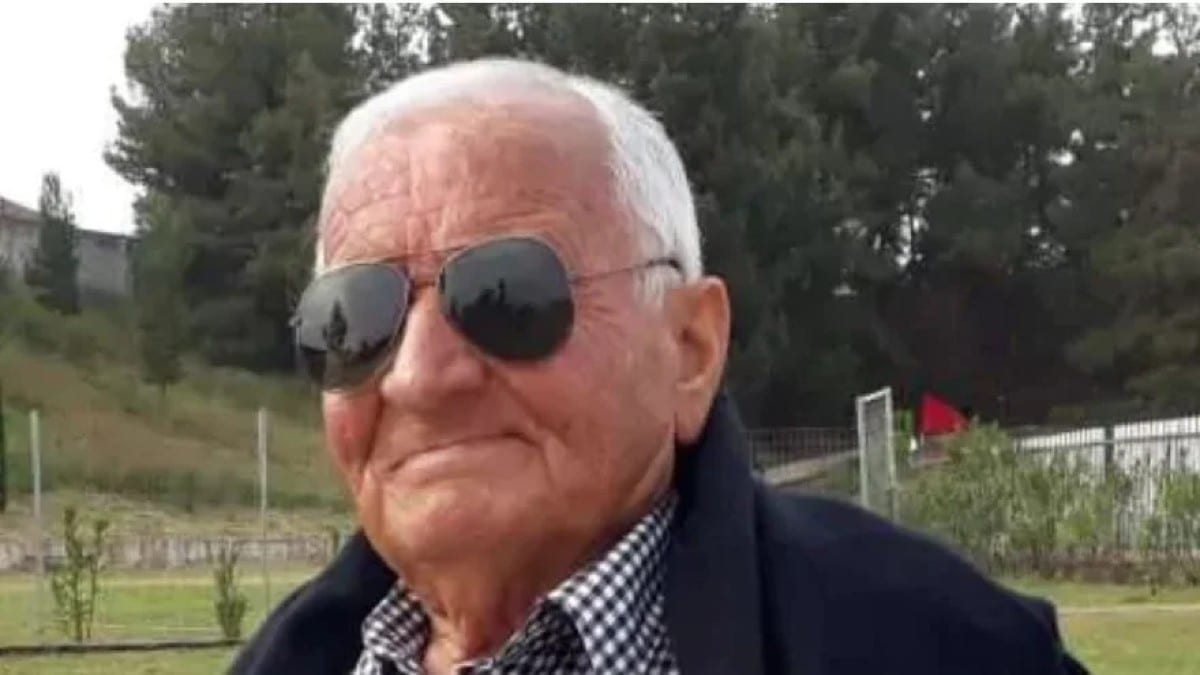 Πέθανε ο Άγγελος Αναστασόπουλος