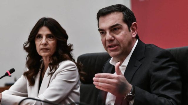 Στην αντεπίθεση η Πόπη Τσαπανίδου: «Ο Τσίπρας δεν είναι Μητσοτάκης για να…»