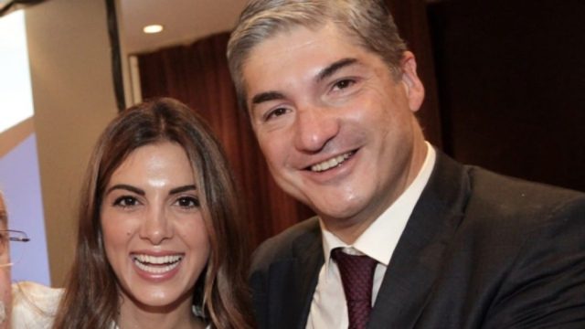 Σούσουρο με την Σταματίνα Τσιμτσιλή: «Ντράπηκα να του πω…» – Το “απίστευτο” δώρο στον Θέμη Σοφό για τον Άγιο Βαλεντίνο