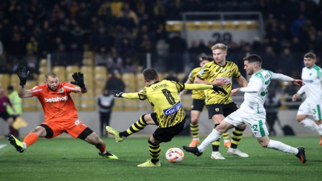 Super League: 3αρα της ΑΕΚ στον Λεβαδειακό – “Έστειλε μήνυμα” στον ΠΑΟΚ & πάει Τούμπα με άγριες διαθέσεις (Video)