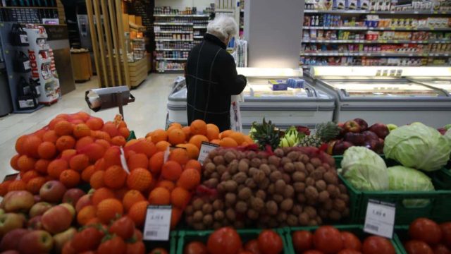 Κακοκαιρία «Μπάρμπαρα»: Κλειστά τα εμπορικά καταστήματα – Μέχρι τις 18:00 ανοιχτά τα σούπερ μάρκετ τη Δευτέρα (6/2)