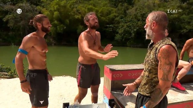 Survivor All Star: «Αρπάχτηκαν» οι δύο ομάδες μετά τις βρισιές του Τάκη – «Δε θα μιλάς έτσι, έχεις την ηλικία της μάνας μου…»