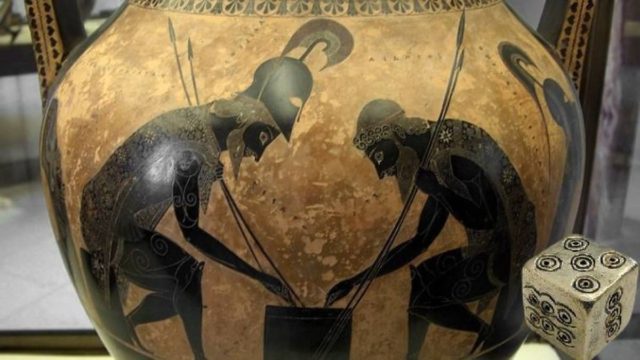 Οι τζογαδόροι της αρχαιότητας: «Κυβεία, οστρακίνδα, ορτυγοκοπίες…» – Έτσι στοιχημάτιζαν οι Αρχαίοι Έλληνες