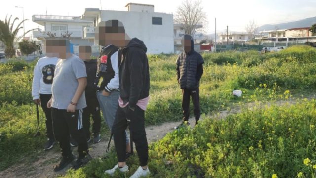 Αιματηρό επεισόδιο στο Ζεφύρι: 28χρονος από… αντίπαλη οικογένεια πυροβόλησε και τραυμάτισε το 5χρονο κοριτσάκι – «Έριχνε στο ψαχνό» (video)